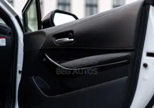 Toyota Corolla Hatchback 2022 White