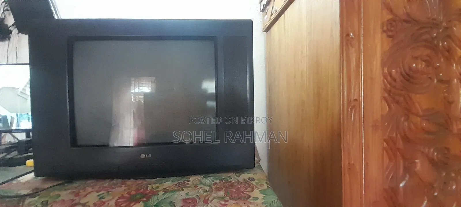 LG 32 inch TV