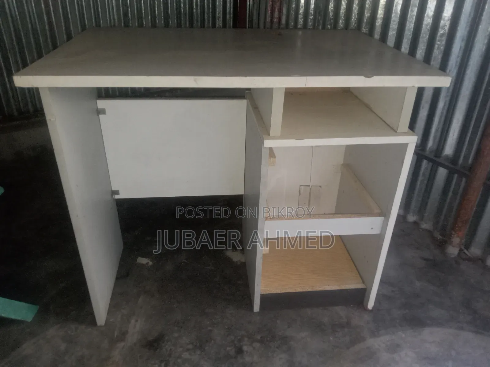 Chair and table for sale