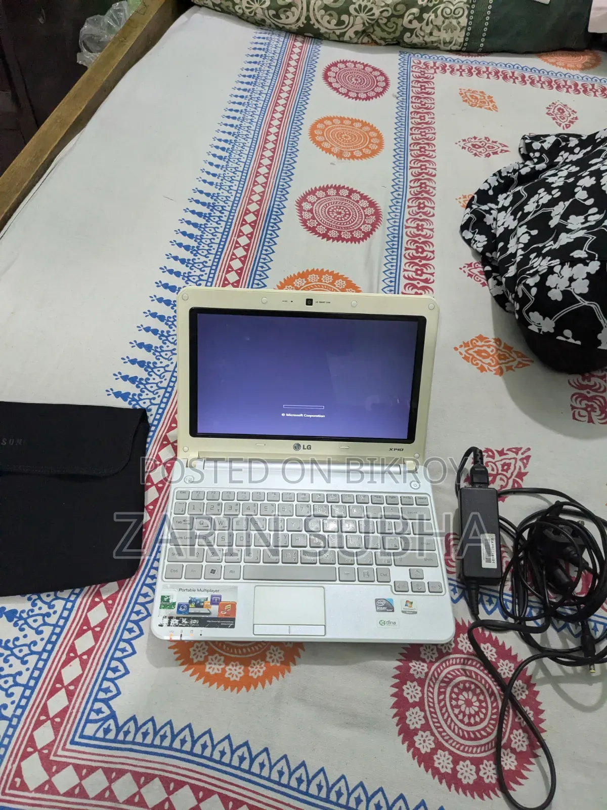 Laptop LG Gram 13.3 2GB Intel Atom SSD 128GB