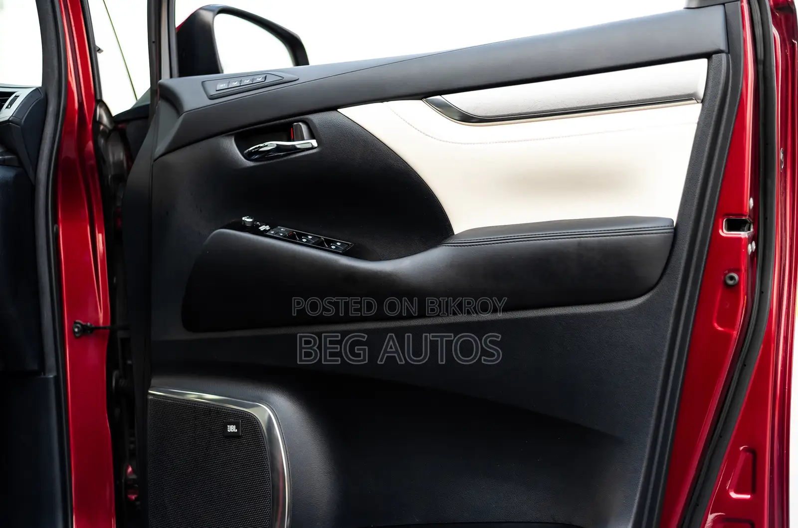Toyota Alphard 2.5 Hybrid AWD 2018 Red