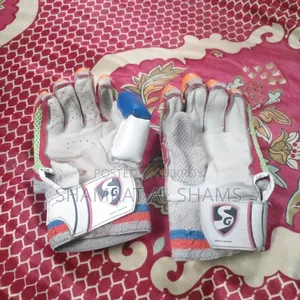 Cricket Gloves