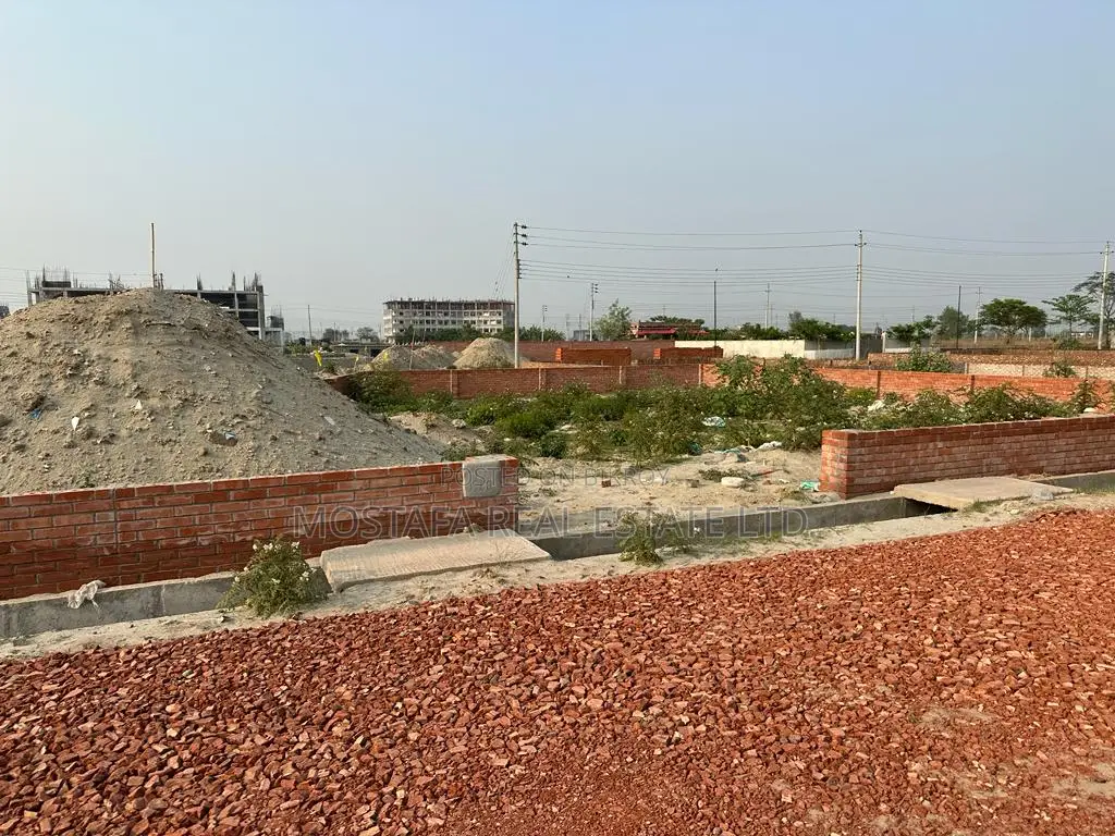 Block-P, 15 Katha, 40 Feet Road Corner Plot