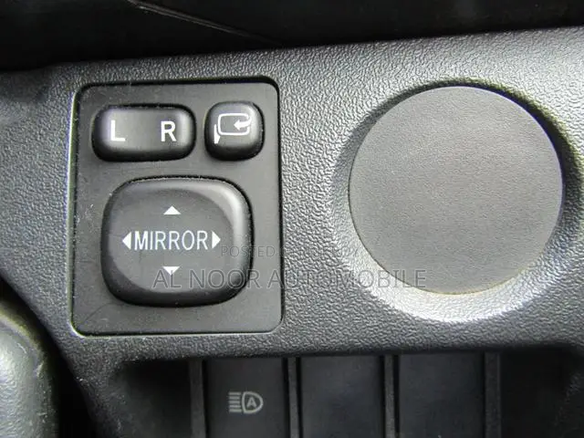 Toyota HiAce 2021 Silver
