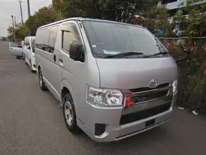 Toyota HiAce 2021 Silver