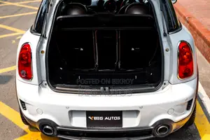 Mini Cooper John Cooper Works 2dr Convertible (1.6L 4cyl Turbo 6M) 2014