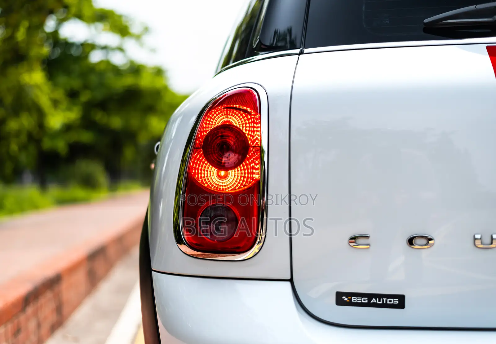 Mini Cooper John Cooper Works 2dr Convertible (1.6L 4cyl Turbo 6M) 2014
