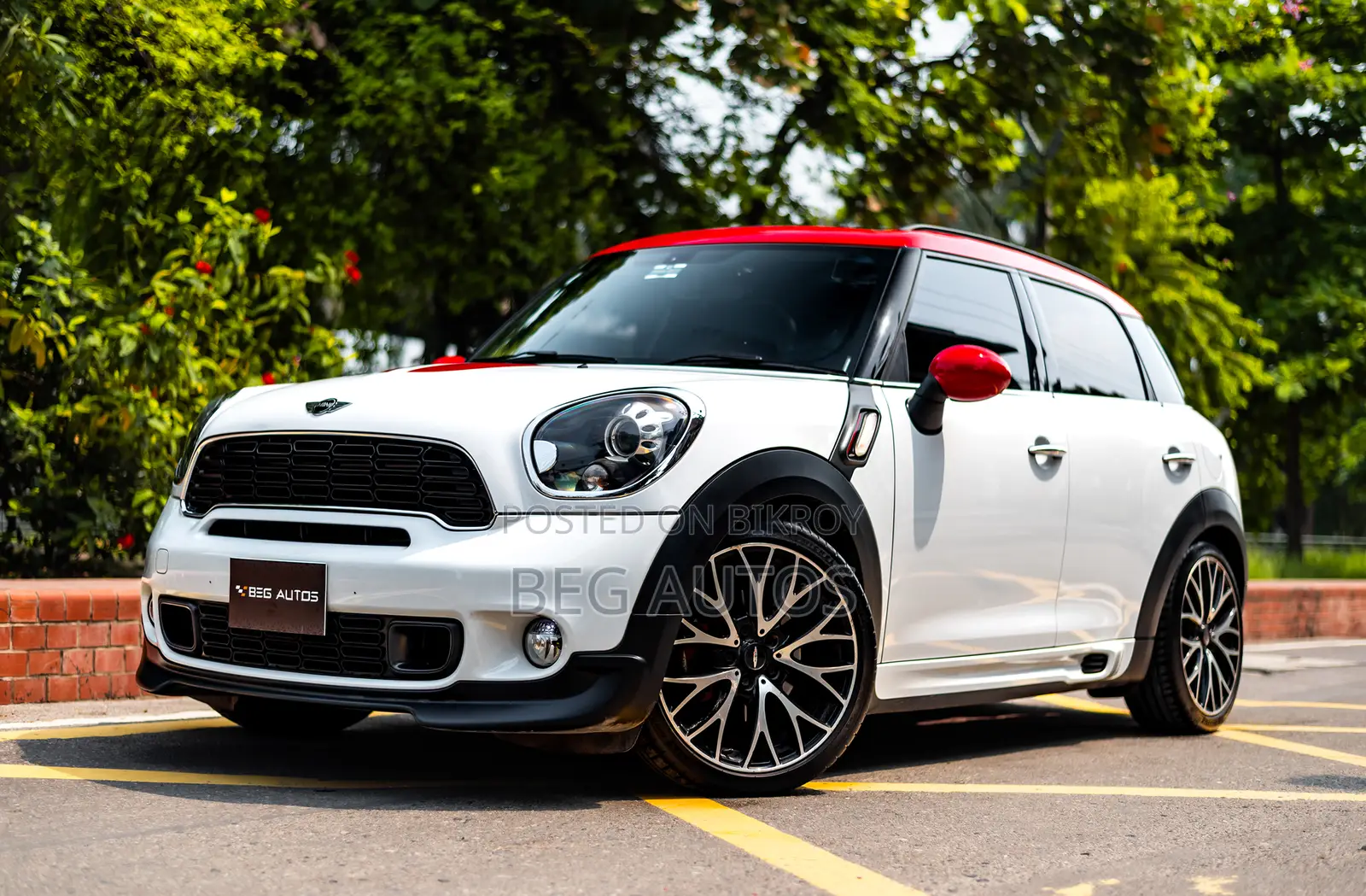 Mini Cooper John Cooper Works 2dr Convertible (1.6L 4cyl Turbo 6M) 2014