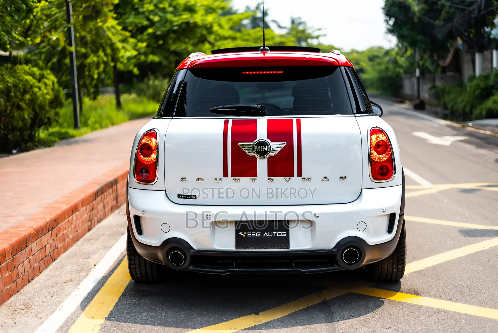 Mini Cooper John Cooper Works 2dr Convertible (1.6L 4cyl Turbo 6M) 2014
