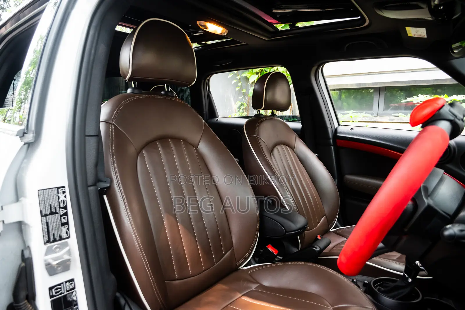 Mini Cooper John Cooper Works 2dr Convertible (1.6L 4cyl Turbo 6M) 2014