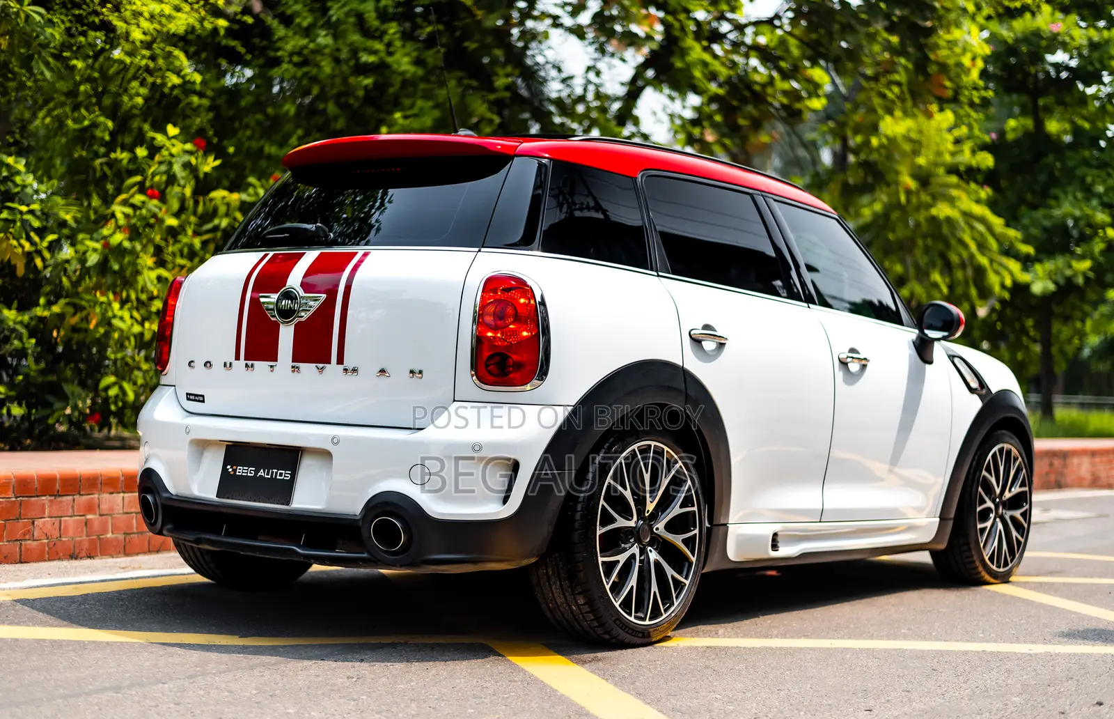 Mini Cooper John Cooper Works 2dr Convertible (1.6L 4cyl Turbo 6M) 2014