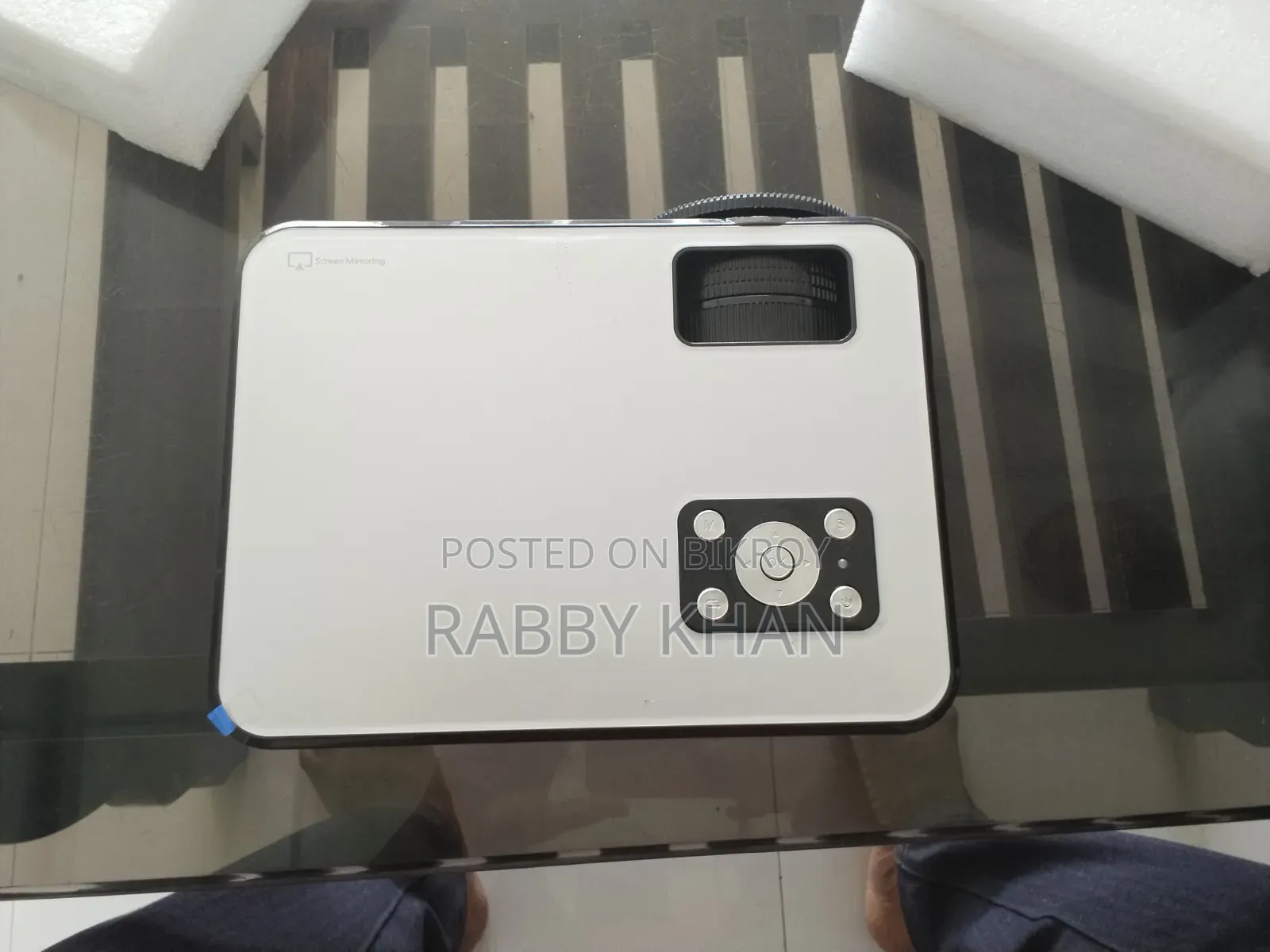 Cheerlux 720p HD LED Projector - Full Fresh