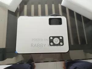Cheerlux 720p HD LED Projector - Full Fresh
