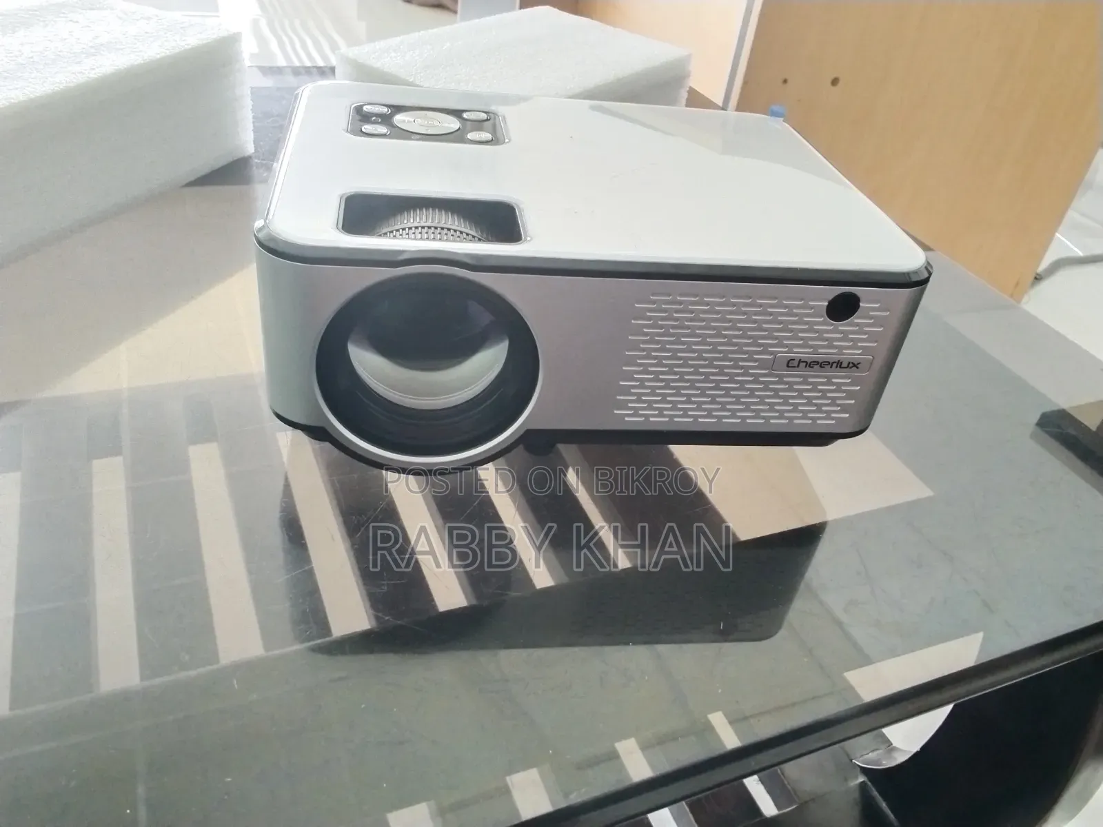 Cheerlux 720p HD LED Projector - Full Fresh