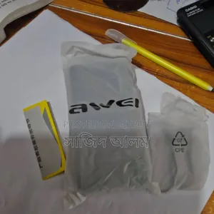 Awei পাওয়ার ব্যাংক (P6k)।