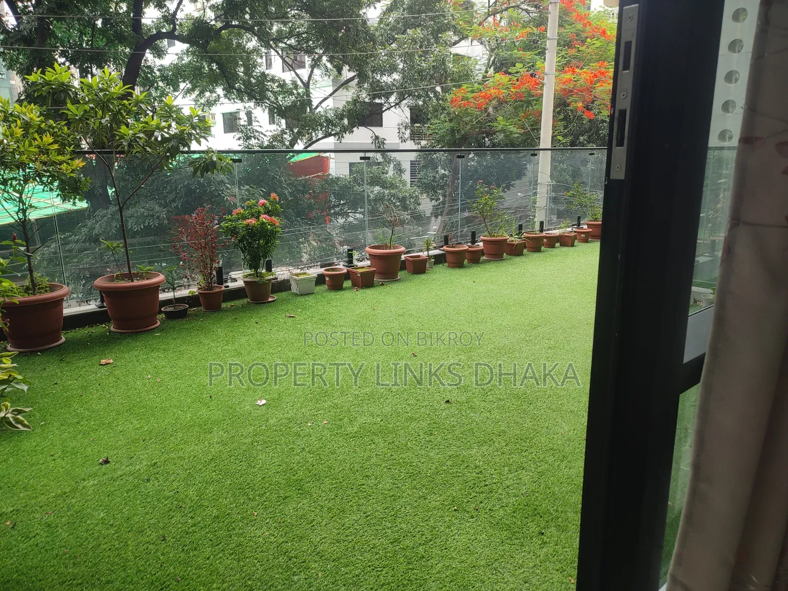 গুলশানে ভাড়ার জন্য ফার্নিশড ৩ বেডরুমের অ্যাপার্টমেন্ট