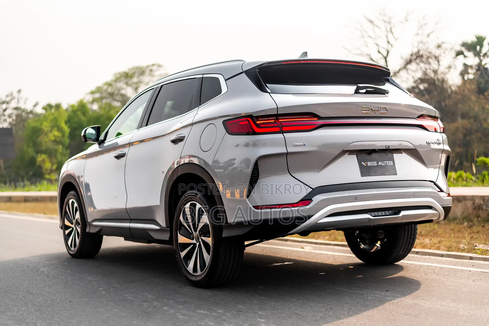 New BYD Sealion 06 DM-i Luxury 2026 Gray