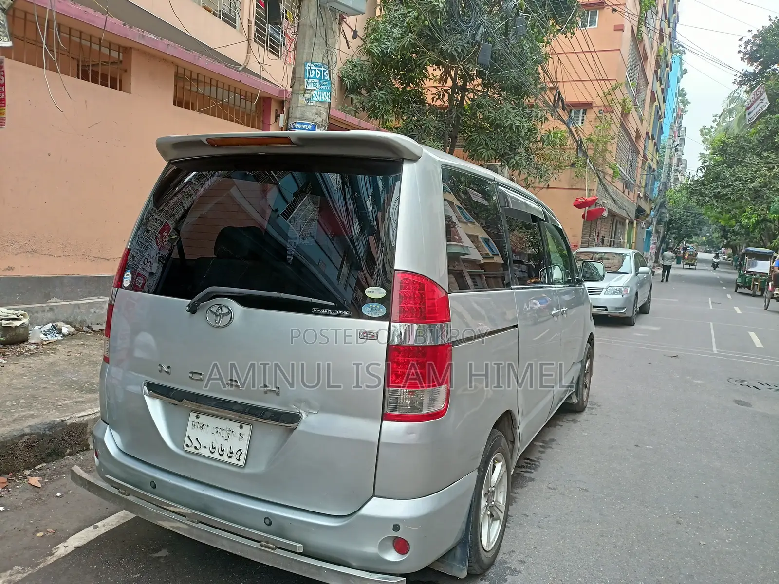 Toyota Noah 2.0 Front Wheel Drive (8 Seater) 2002 Silver