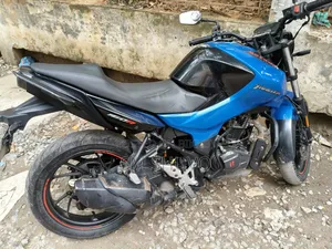 Hero Thriller 160R 2023 Blue