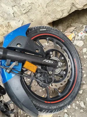 Hero Thriller 160R 2023 Blue