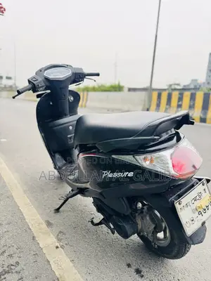 Hero Pleasure 2017 Black