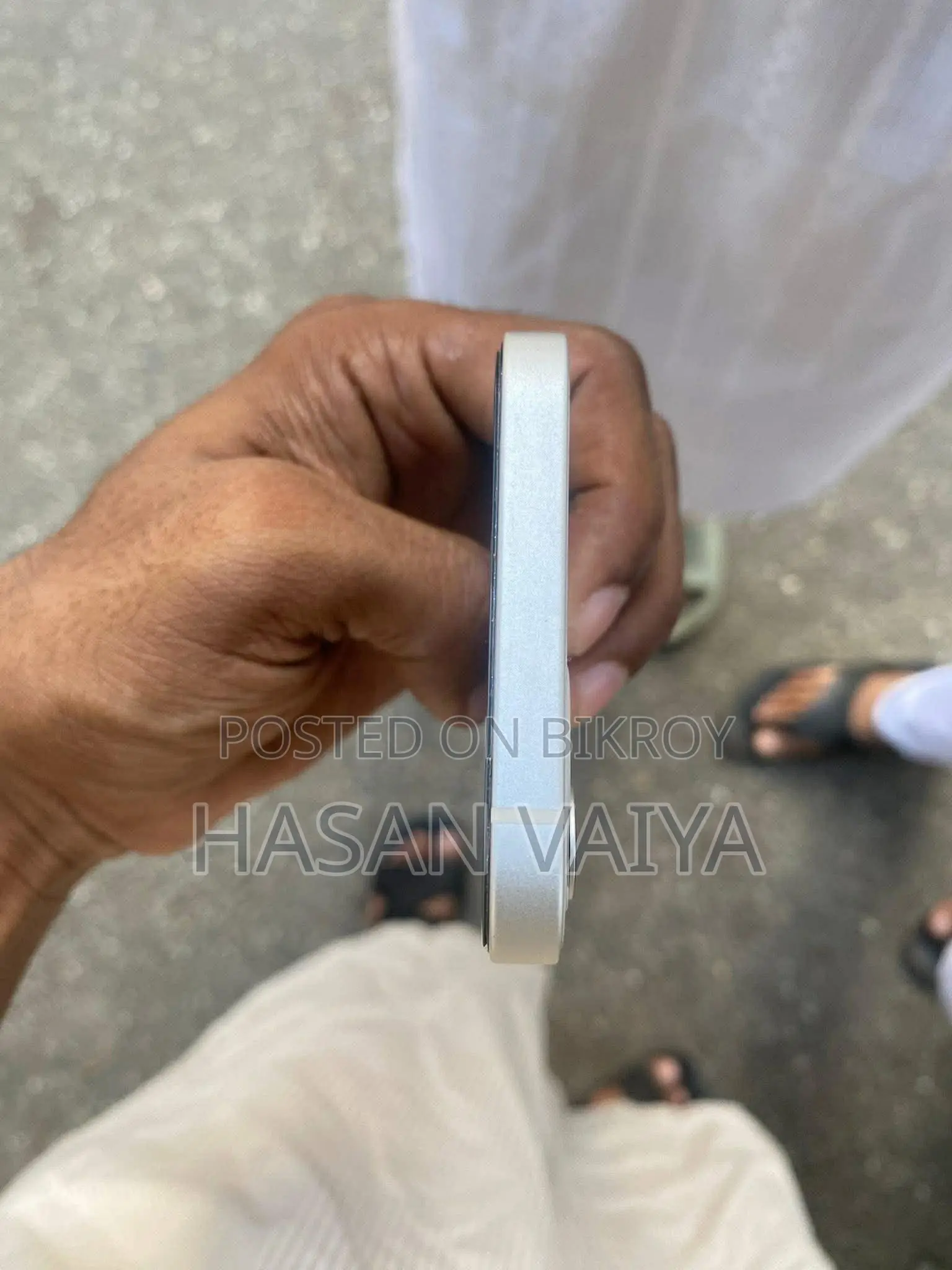 অ্যাপল আইফোন ১২ ১২৮ জিবি হোয়াইট