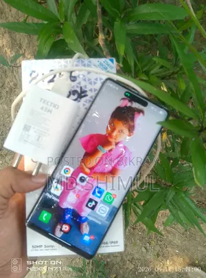 Tecno Camon 40 256 GB Blue