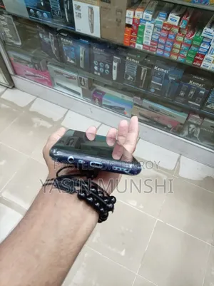 রিয়েলমি নারজো ২০ ৬৪ জিবি গ্রে