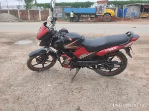 Yamaha 2010 Black