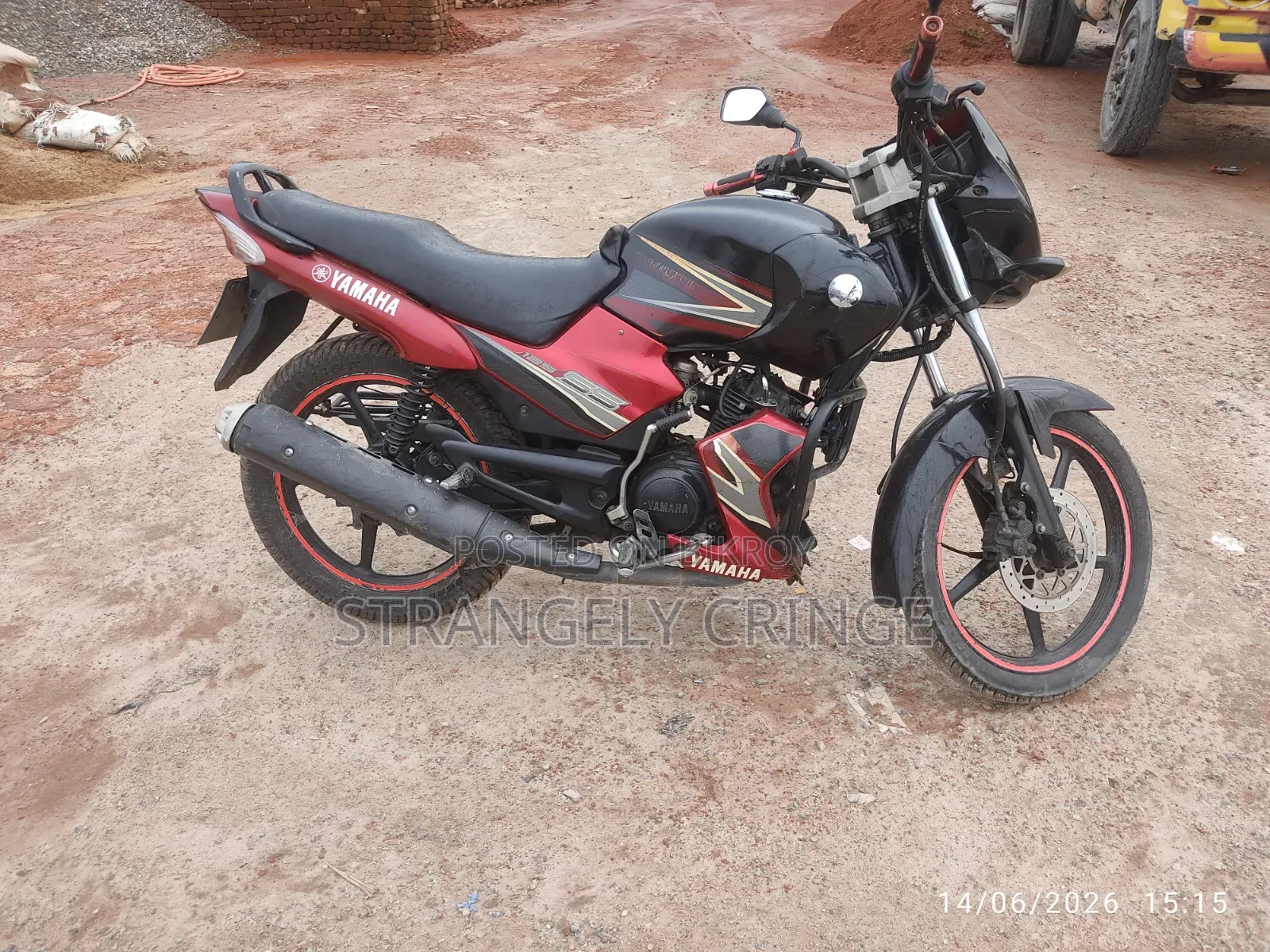 Yamaha 2010 Black
