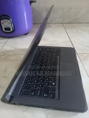 Laptop Dell Latitude 3350 4GB Intel Core I3 SSD 128GB
