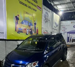 Toyota IST 2013 Blue