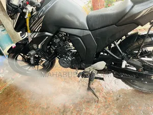 Yamaha FZ6 2024 Black