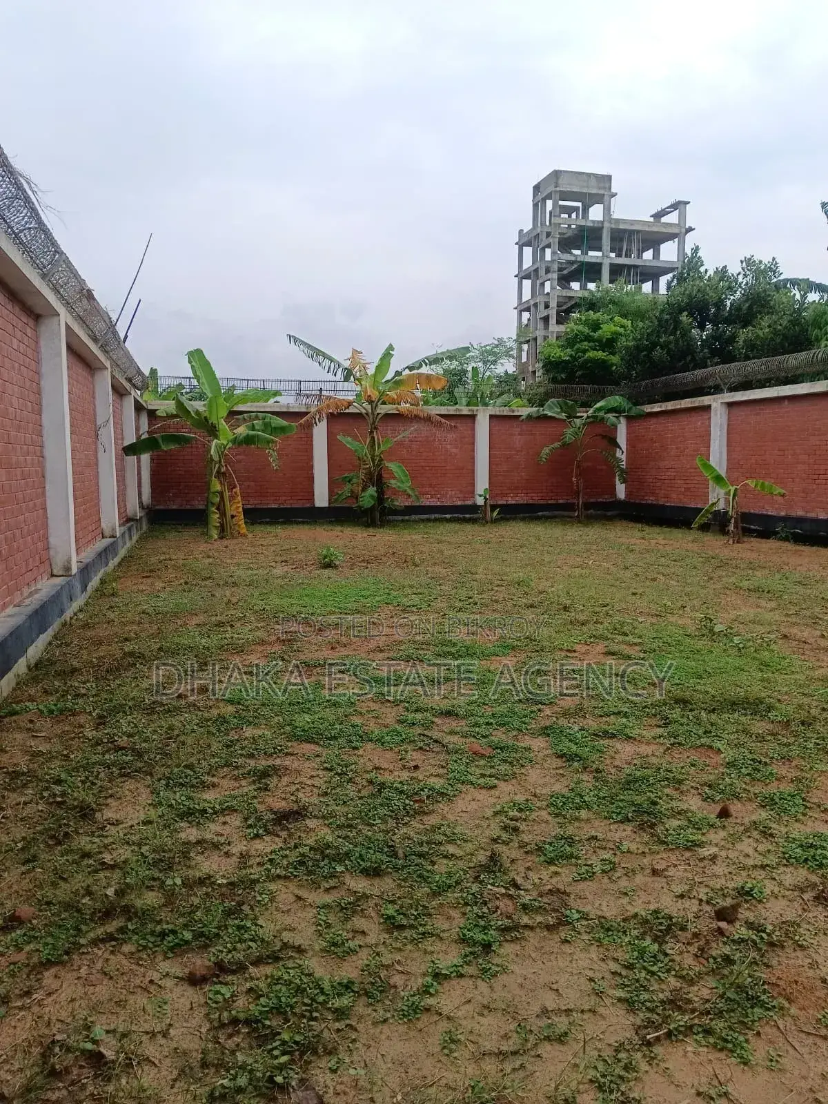 ব্লক-এম, ৫০ ফুট ২৫ ফুট রোড কর্নার ৫ কাঠা প্লট বিক্রয়