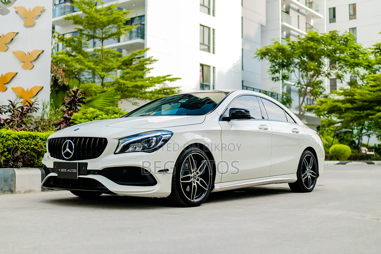 Mercedes-Benz CLA-Class CLA 180 Sedan 2018 White