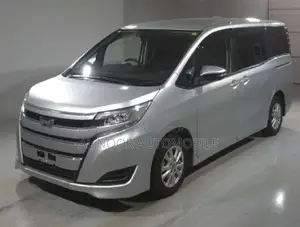 Toyota Noah 2021 সিলভার