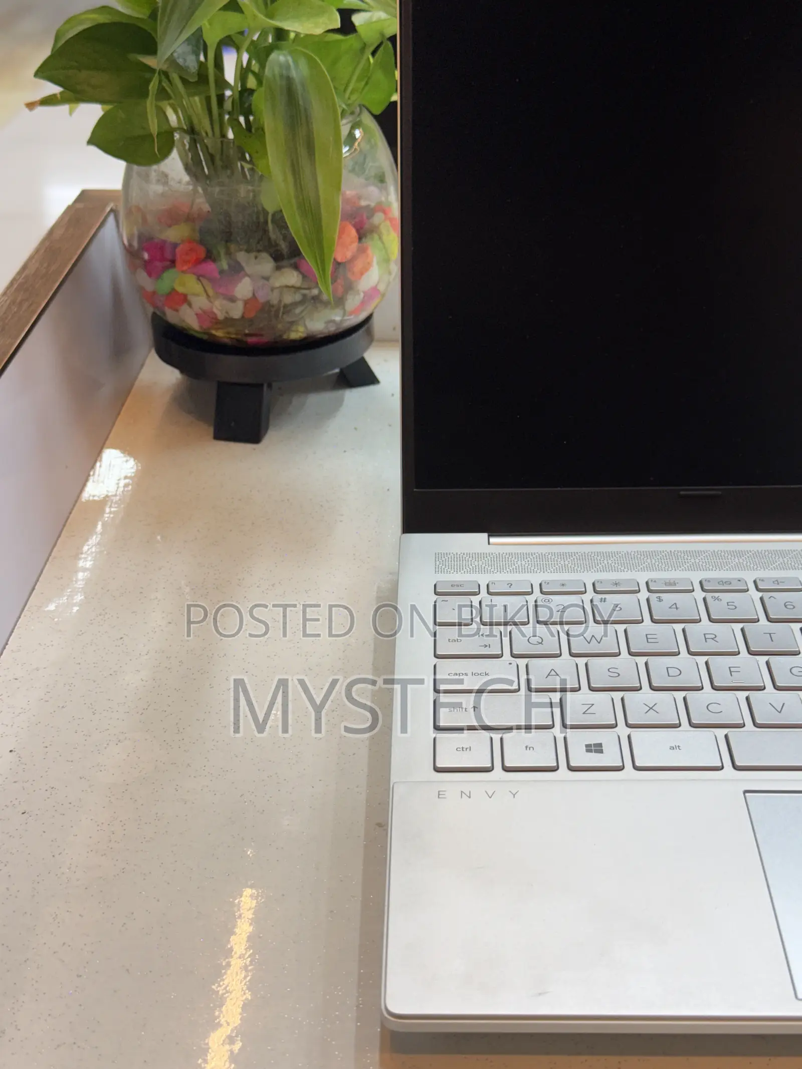 নতুন ল্যাপটপ HP Envy 14 8GB Intel Core i7 SSD 512GB