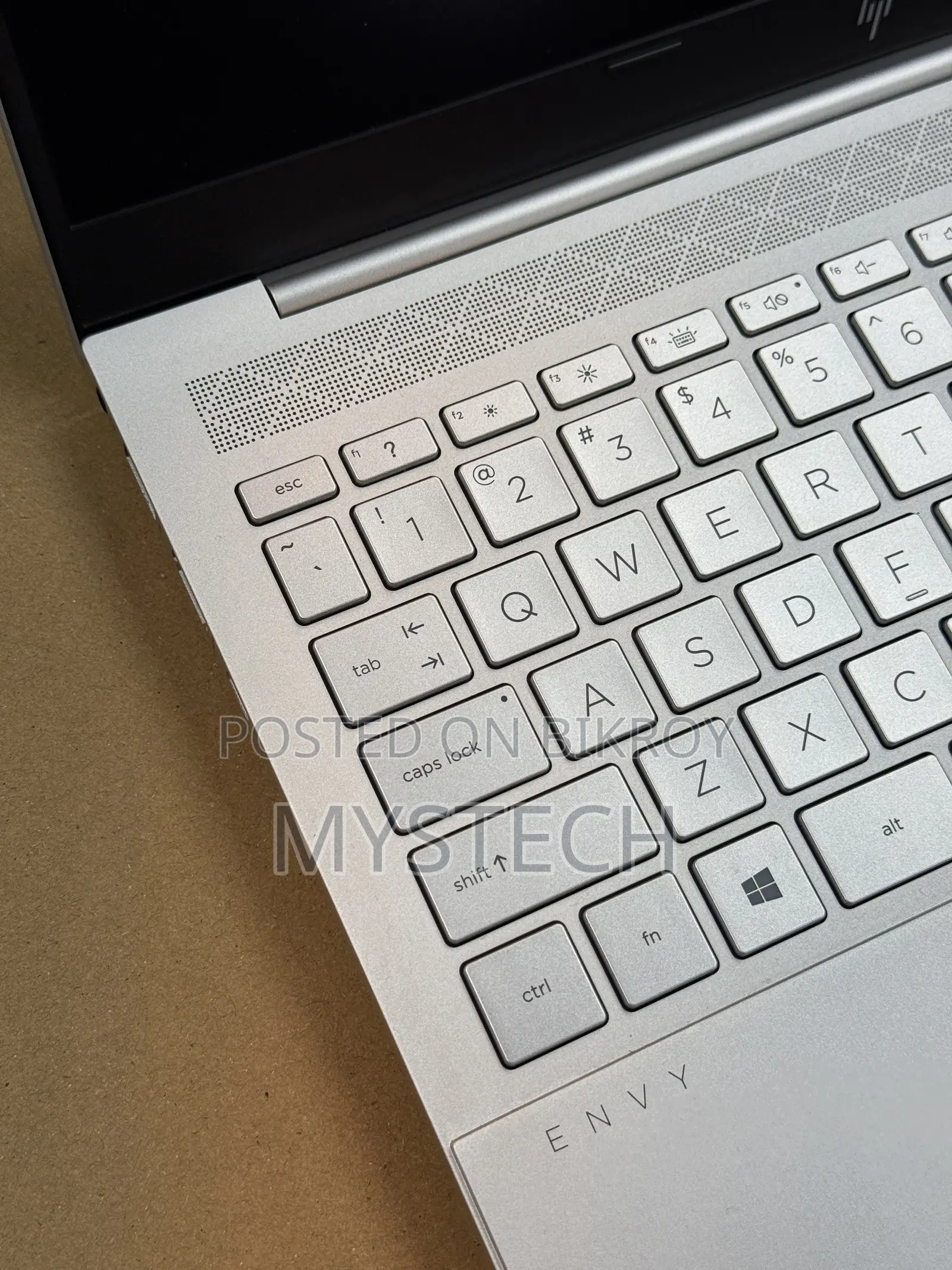 নতুন ল্যাপটপ HP Envy 14 8GB Intel Core i7 SSD 512GB