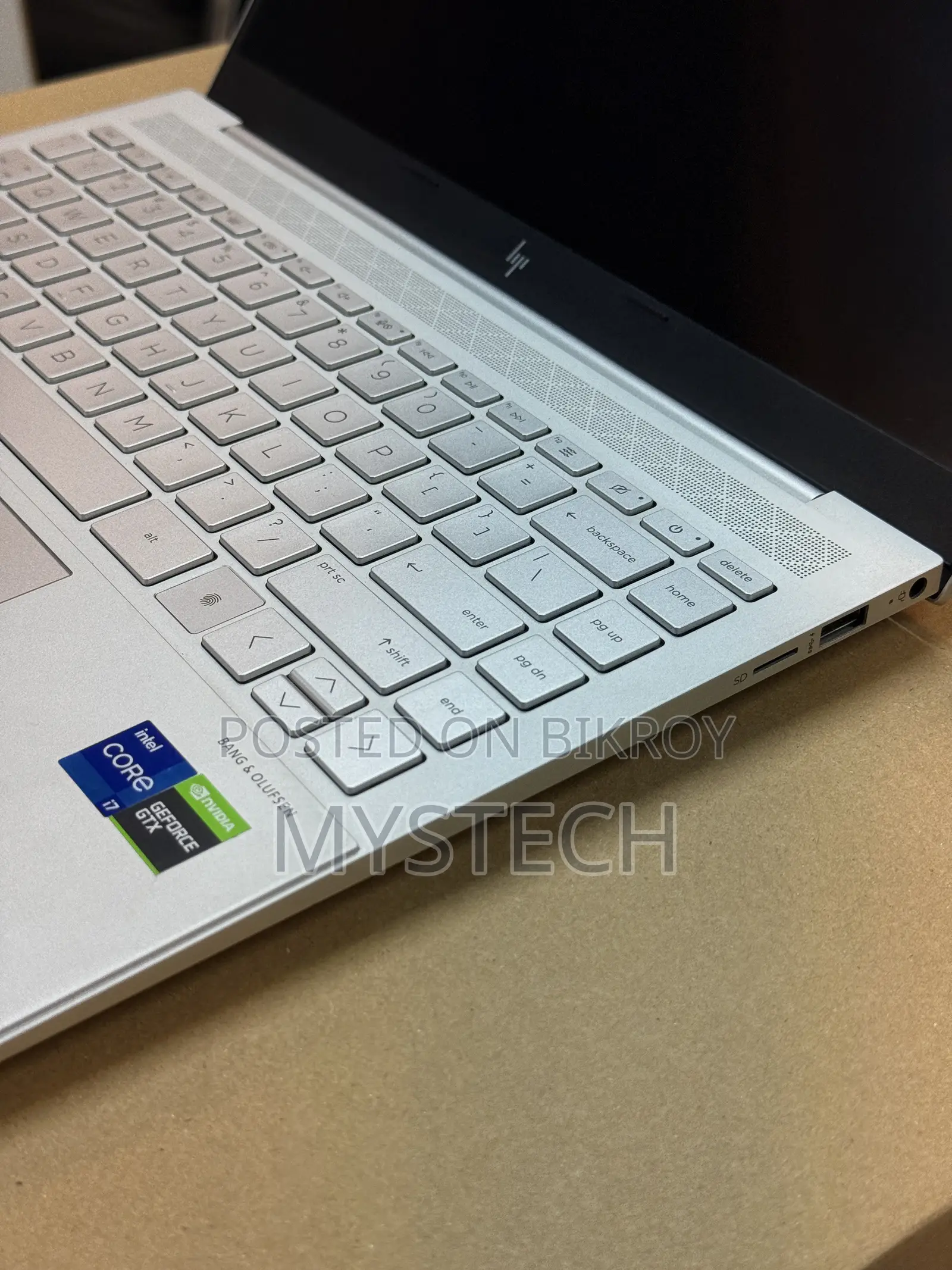 নতুন ল্যাপটপ HP Envy 14 8GB Intel Core i7 SSD 512GB