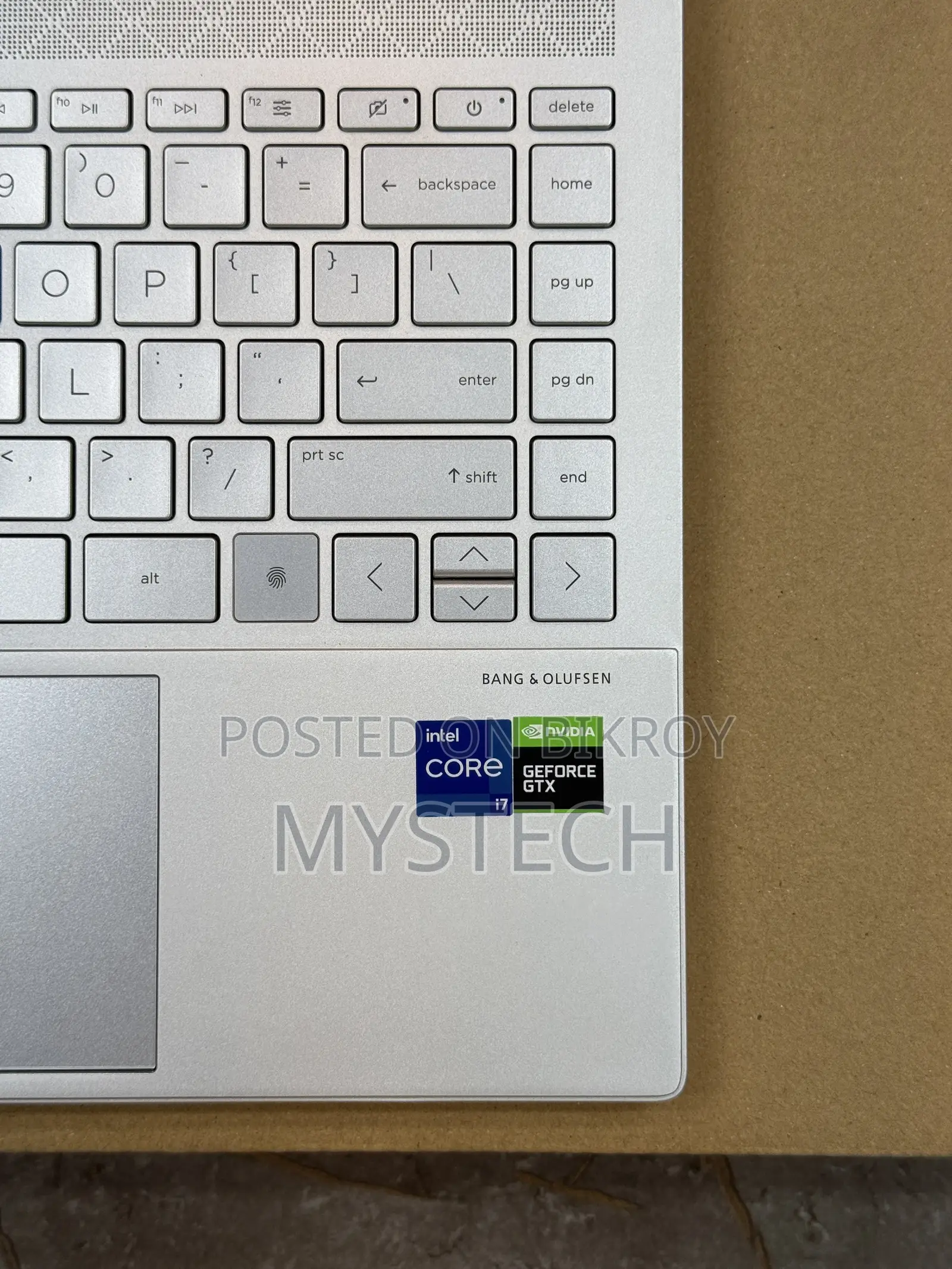 নতুন ল্যাপটপ HP Envy 14 8GB Intel Core i7 SSD 512GB