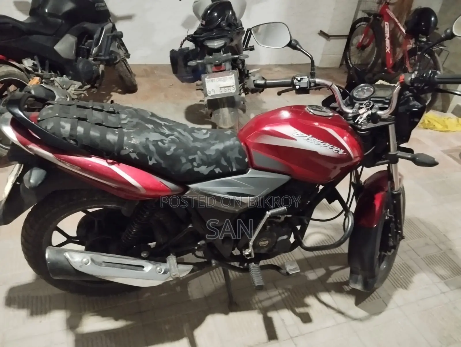 Bajaj Discover 125 2019 Red