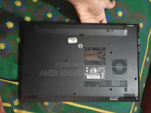 Laptop 8GB Intel Core I7 HDD 1TB