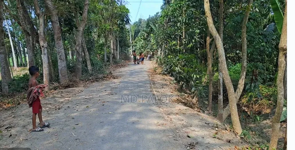 Land for sale with children's park