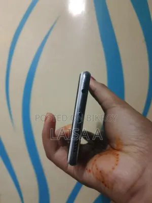 Oppo F7 64 GB Blue