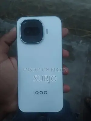 iQOO 256 GB White