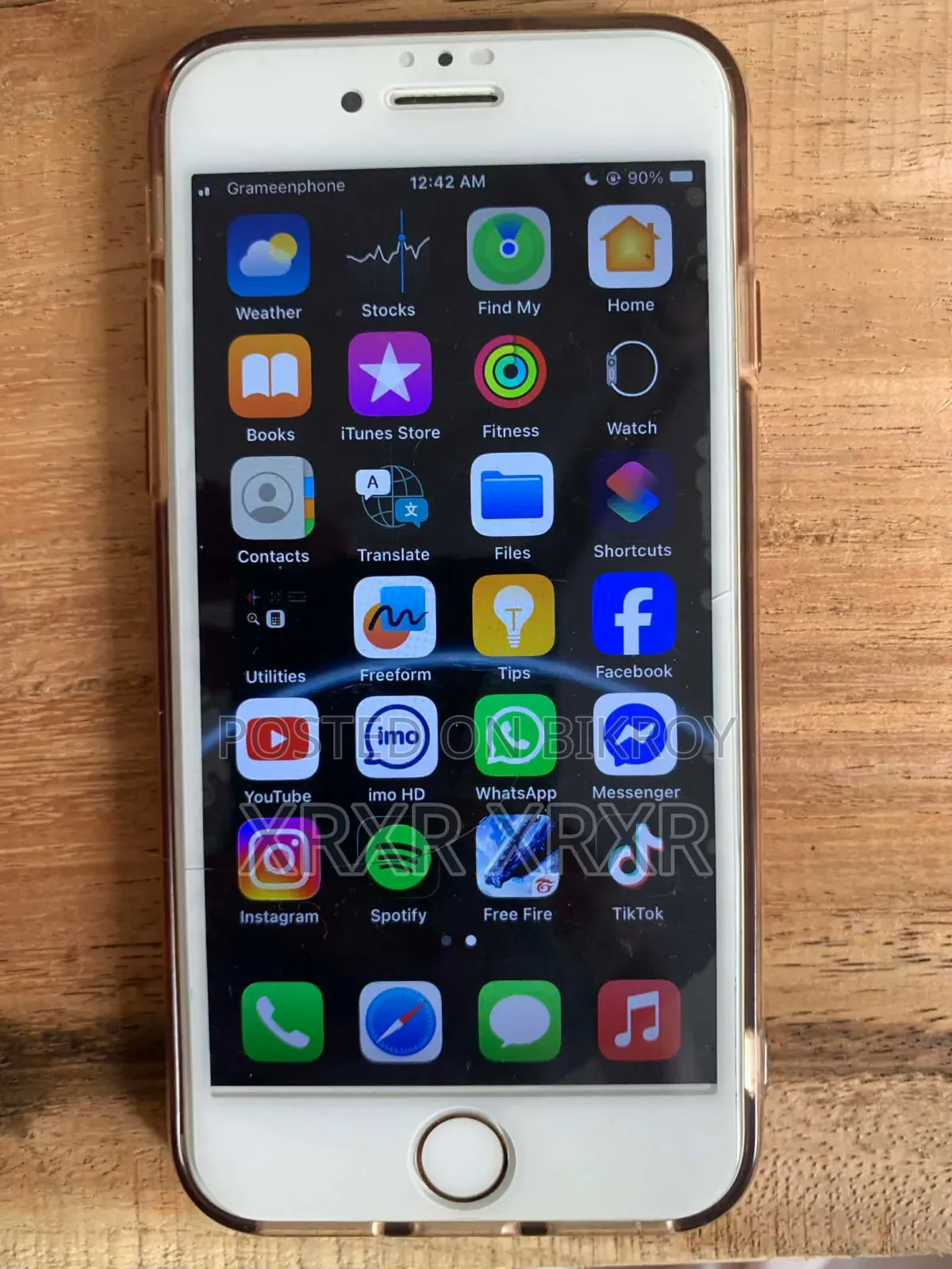 New Apple iPhone 8 64 GB Gold