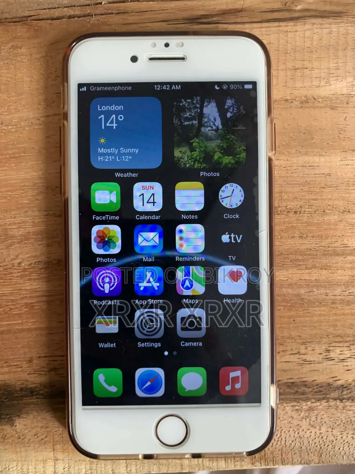 New Apple iPhone 8 64 GB Gold