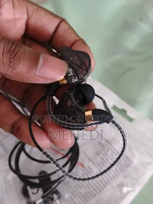 চীন থেকে ওলাফ ব্র্যান্ডের হেডফোন