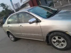 Toyota Corolla 1.4 D-4D Automatic 2007 Gold