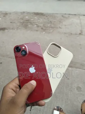 Apple iPhone 13 128 GB Red